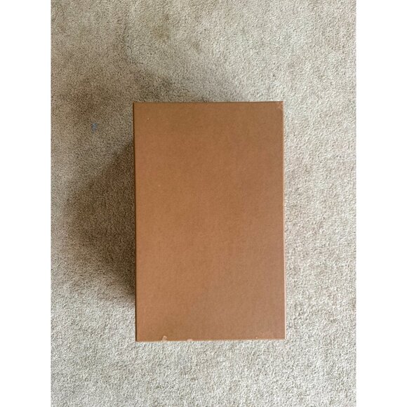 Burberry Shoe Box - Picture 2 of 3